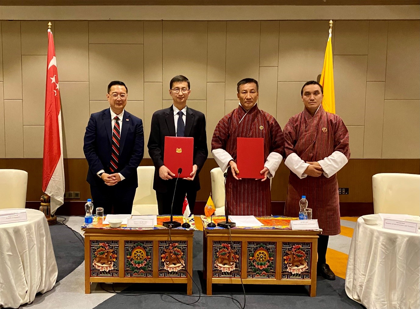 Signing of the MOU on Aircraft Accident and Incident Investigation between the Air Accident Investigation Unit (AAIU), Ministry of Infrastructure and Transport, Kingdom of Bhutan and the Transport Safety Investigation Bureau (TSIB) of Singapore